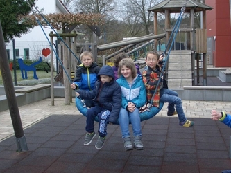 Kinder bei der Seebergschule